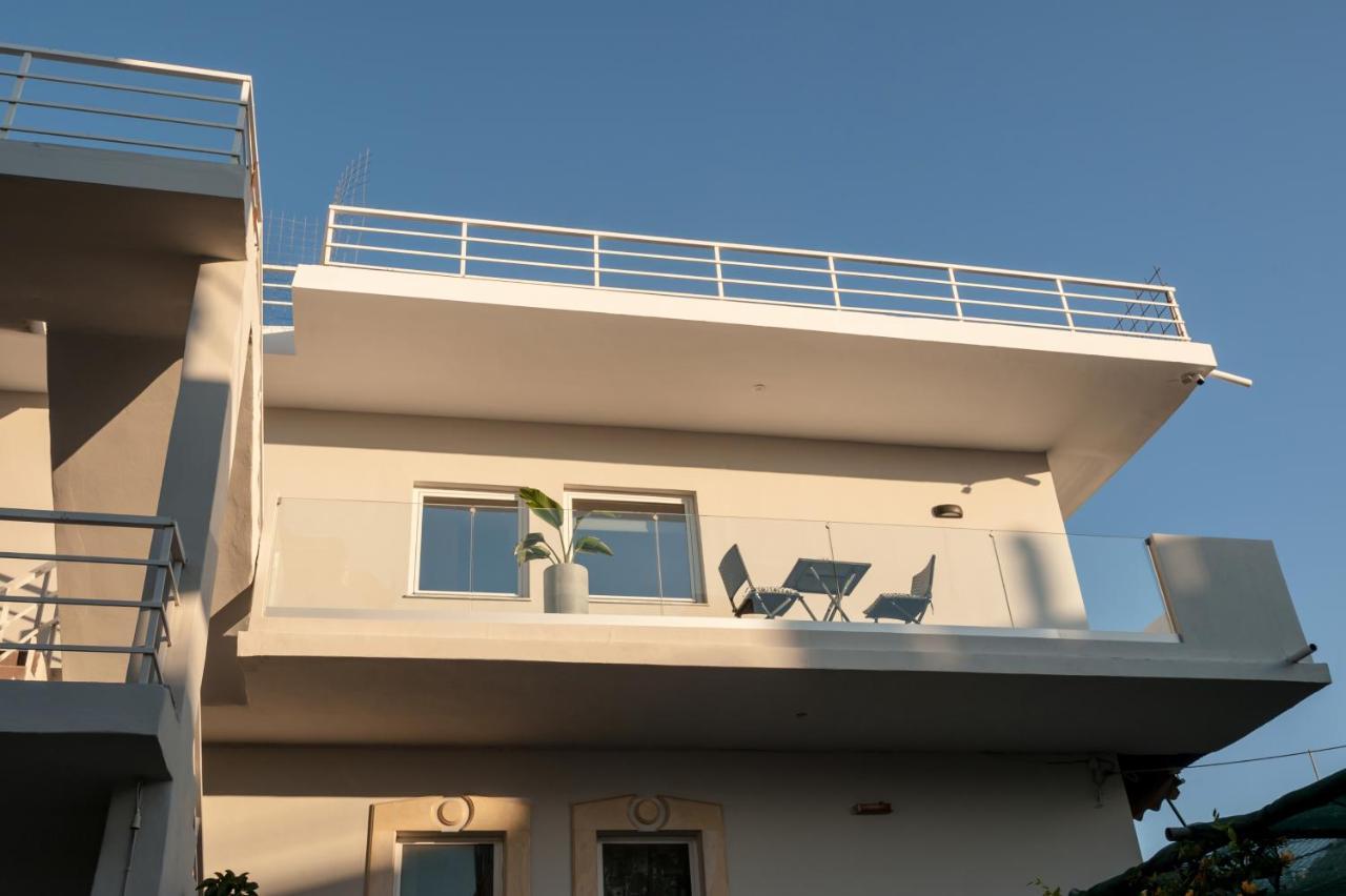 Salty Colours Apartments Almirida المظهر الخارجي الصورة